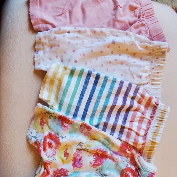 Bundle of preemie pants (4) - Picture 3 of 3